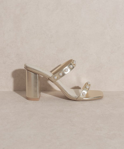 Light Gold Pearl Strap Sandal